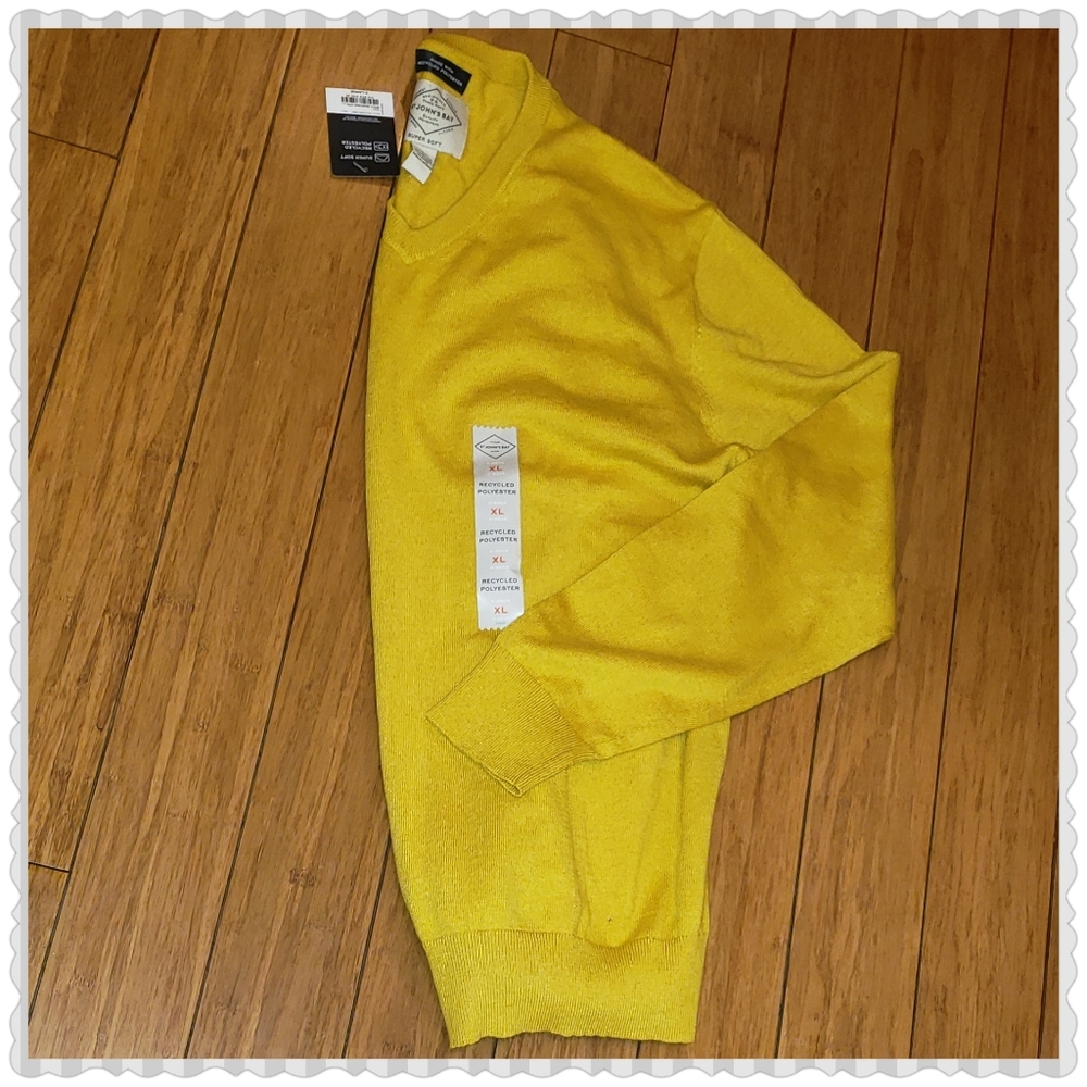 Men's St John's Bay V-neck sweater